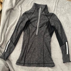 Lululemon 1/4 zip pullover size 2